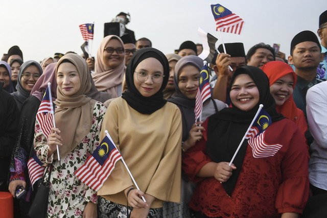 Penduduk Malaysia 32.66 juta, meningkat 0.2 peratus