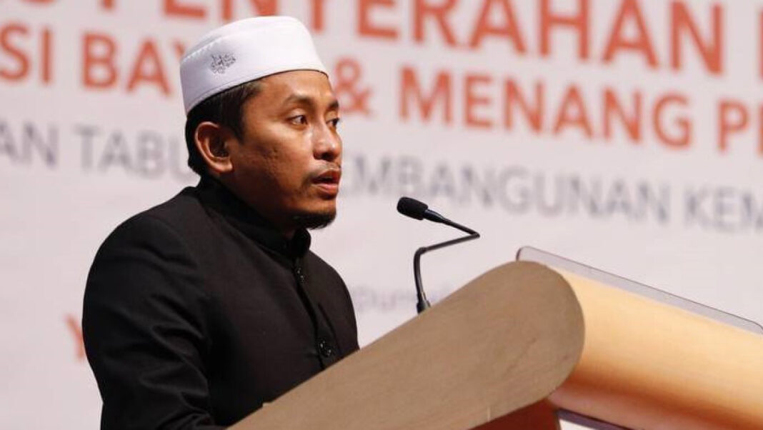 Azam Baki DAP hala tuju Ahmad Fadhli Shaari Ketua Dewan Pemuda PAS