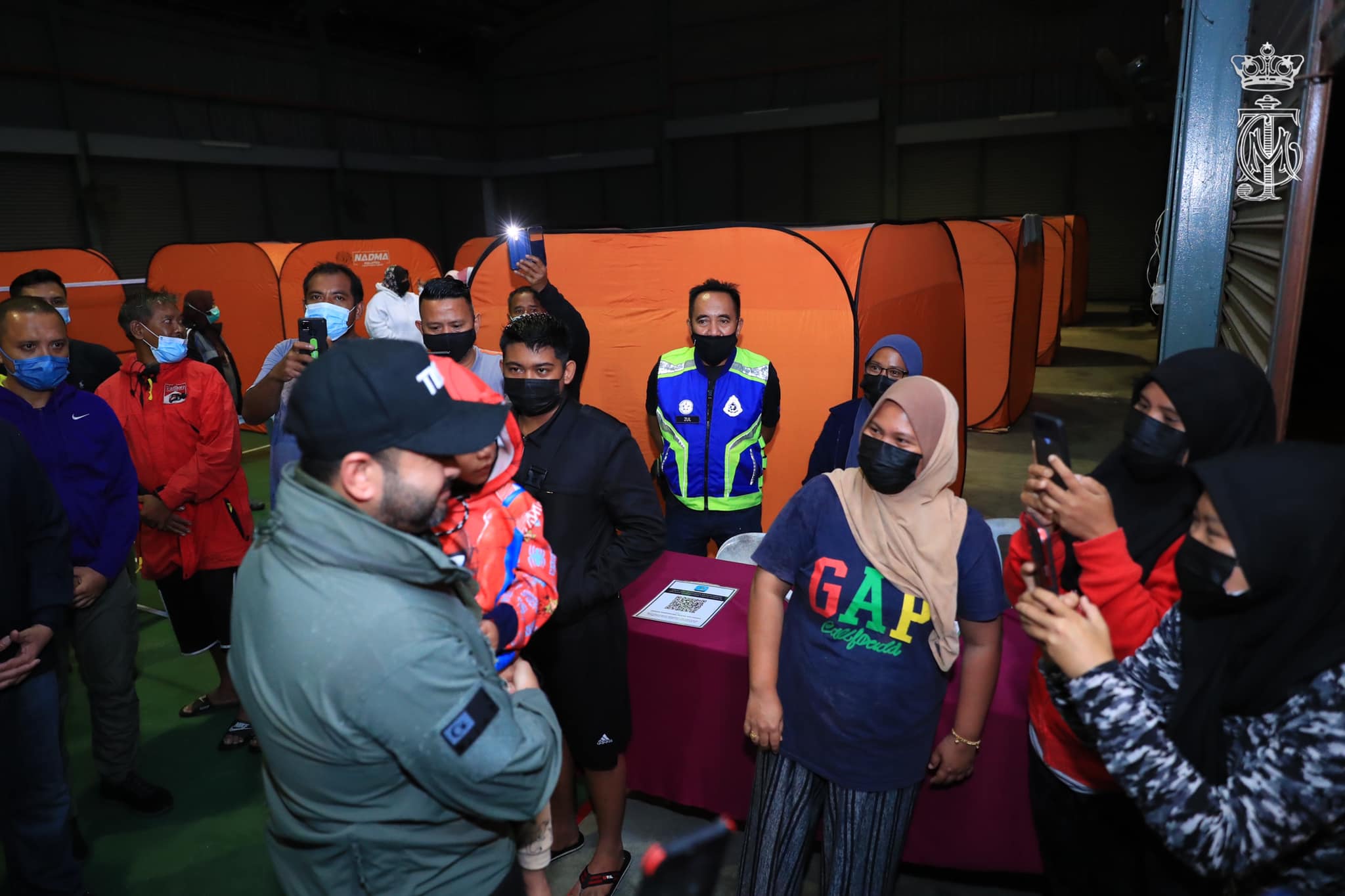 TMJ melawat mangsa banjir di Segamat
