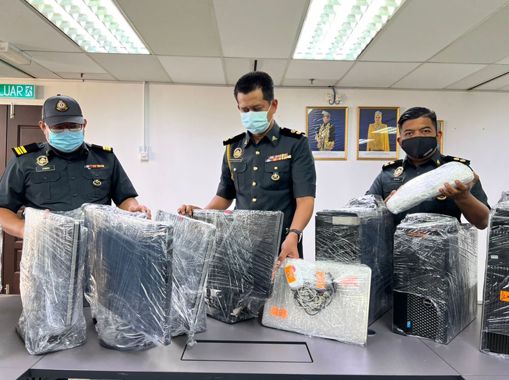 Guna perisian cetak rompak, 3 syarikat didenda RM26,000