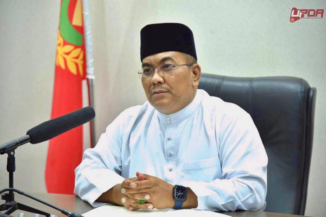 pelaburan kedah sanusi PAS logo