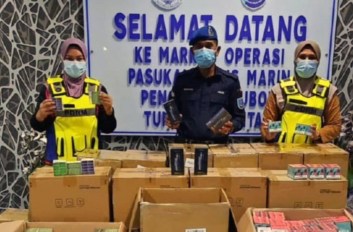 Polis marin rampas peralatan vape lebih RM500,000