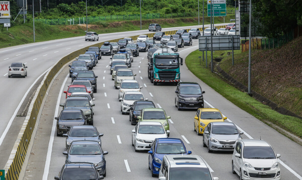 Aliran trafik sesak 150 km dari Rawang ke Gopeng