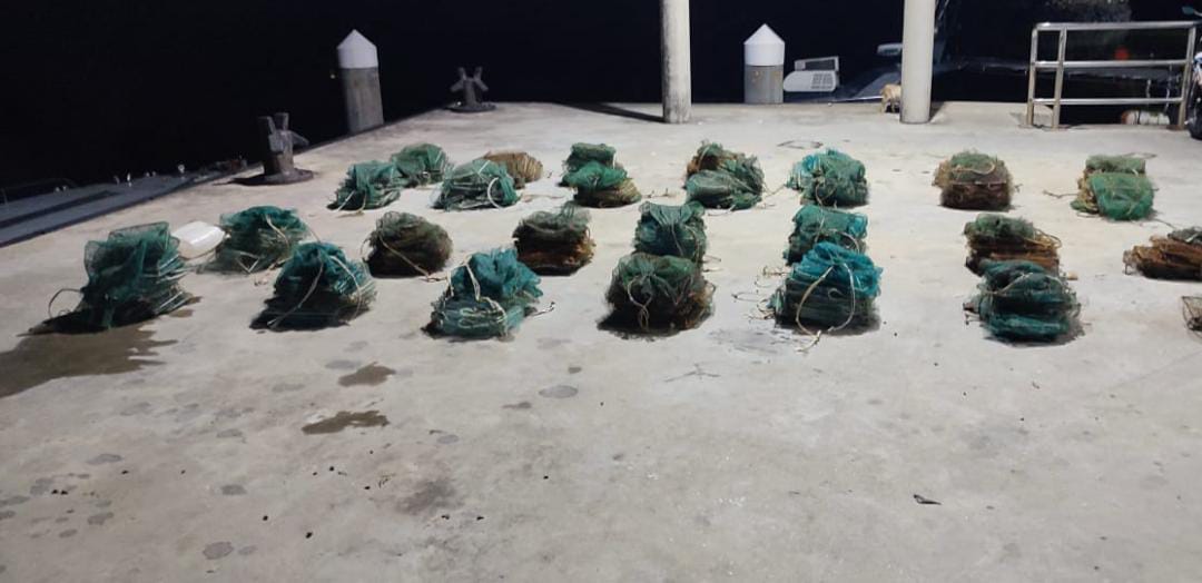 28 set bubu naga dirampas di perairan Pulau Pinang
