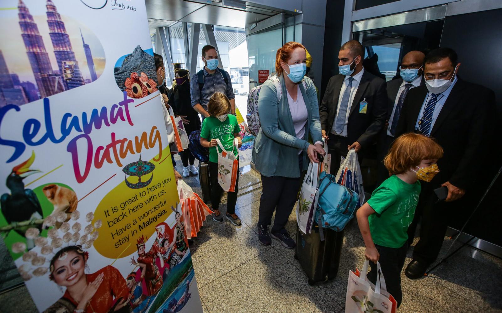 Sukar digambar kegembiraan pengembara bila sempadan KLIA dibuka