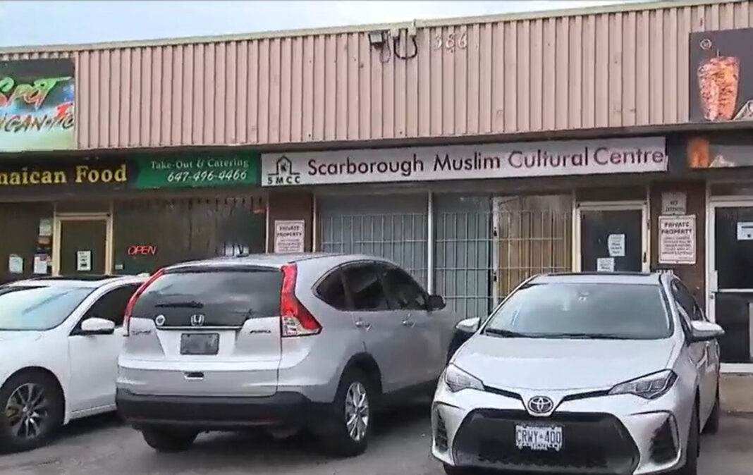 tembakan masjid kanada