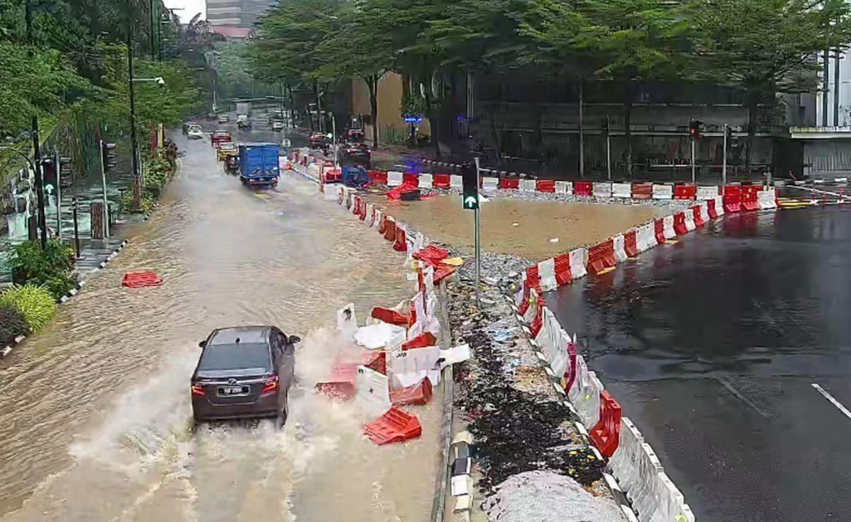 Kuala Lumpur dilanda banjir kilat lagi ekoran hujan lebat