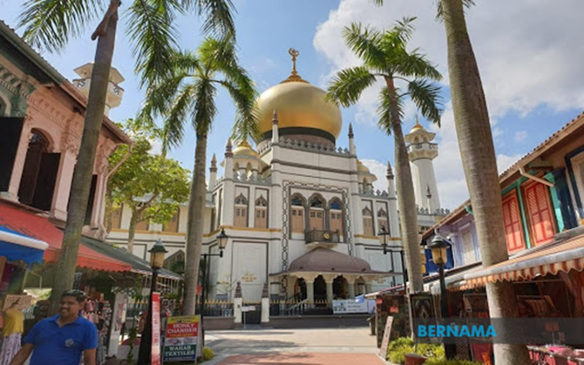 Singapura sambut Aidilfitri Selasa, Indonesia raya esok