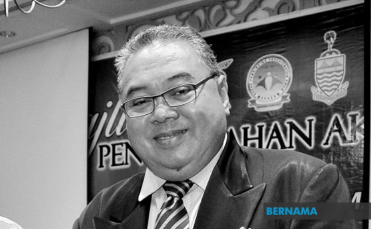 pengarang urusan bernama nasir yusoff