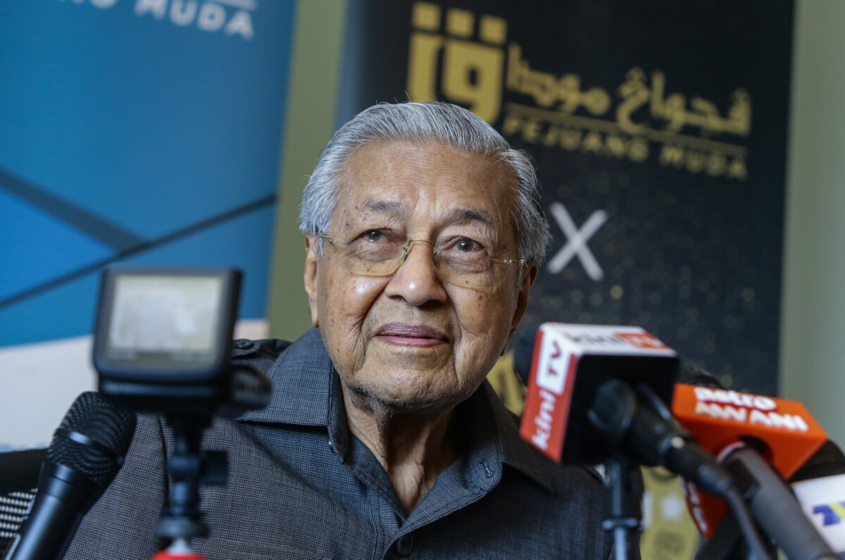 Julai 2023 sesuai diadakan PRU-15, kata Tun Mahathir