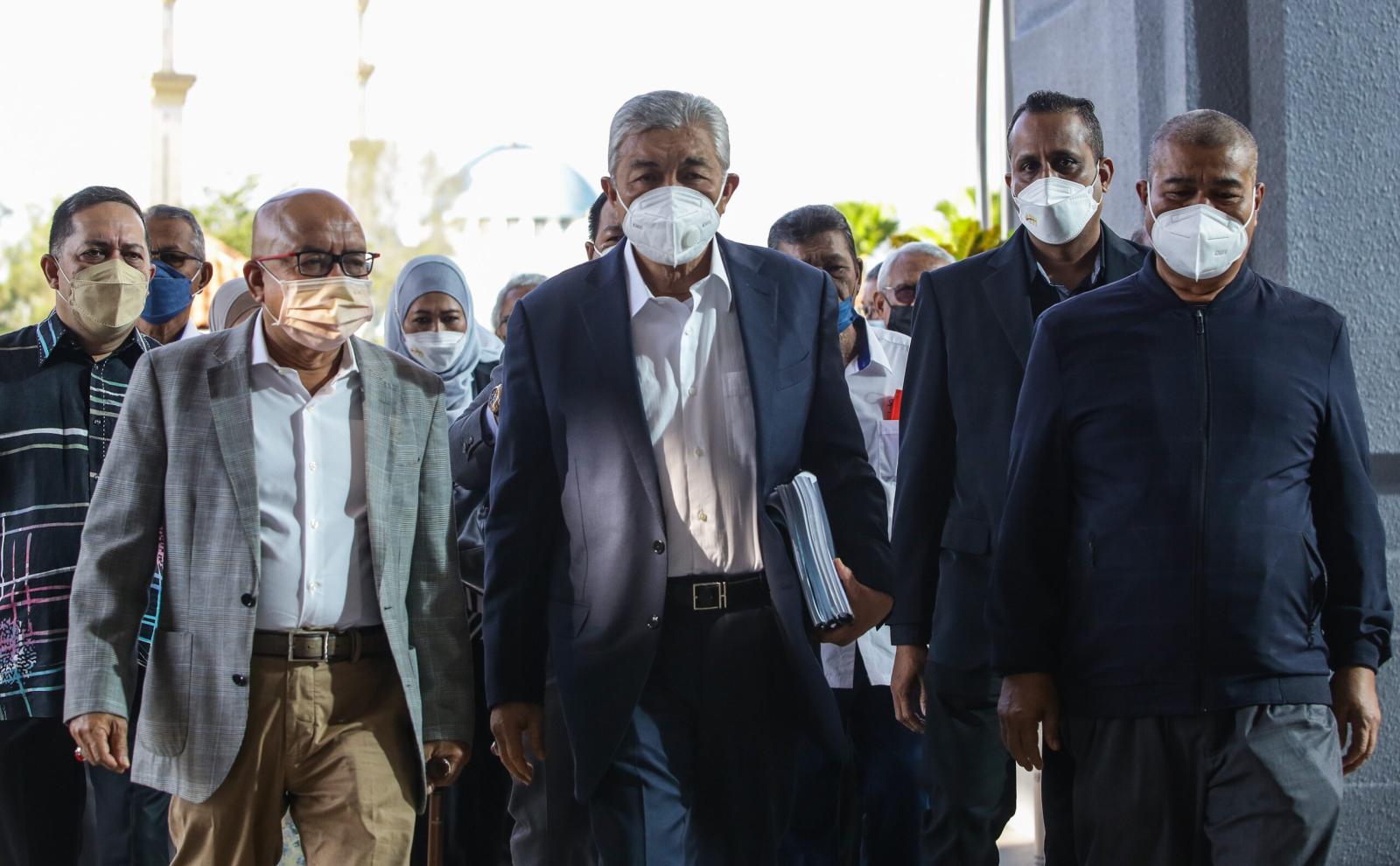 Ahmad Zahid persoal pendakwaan tanya soalan sama berulang kali