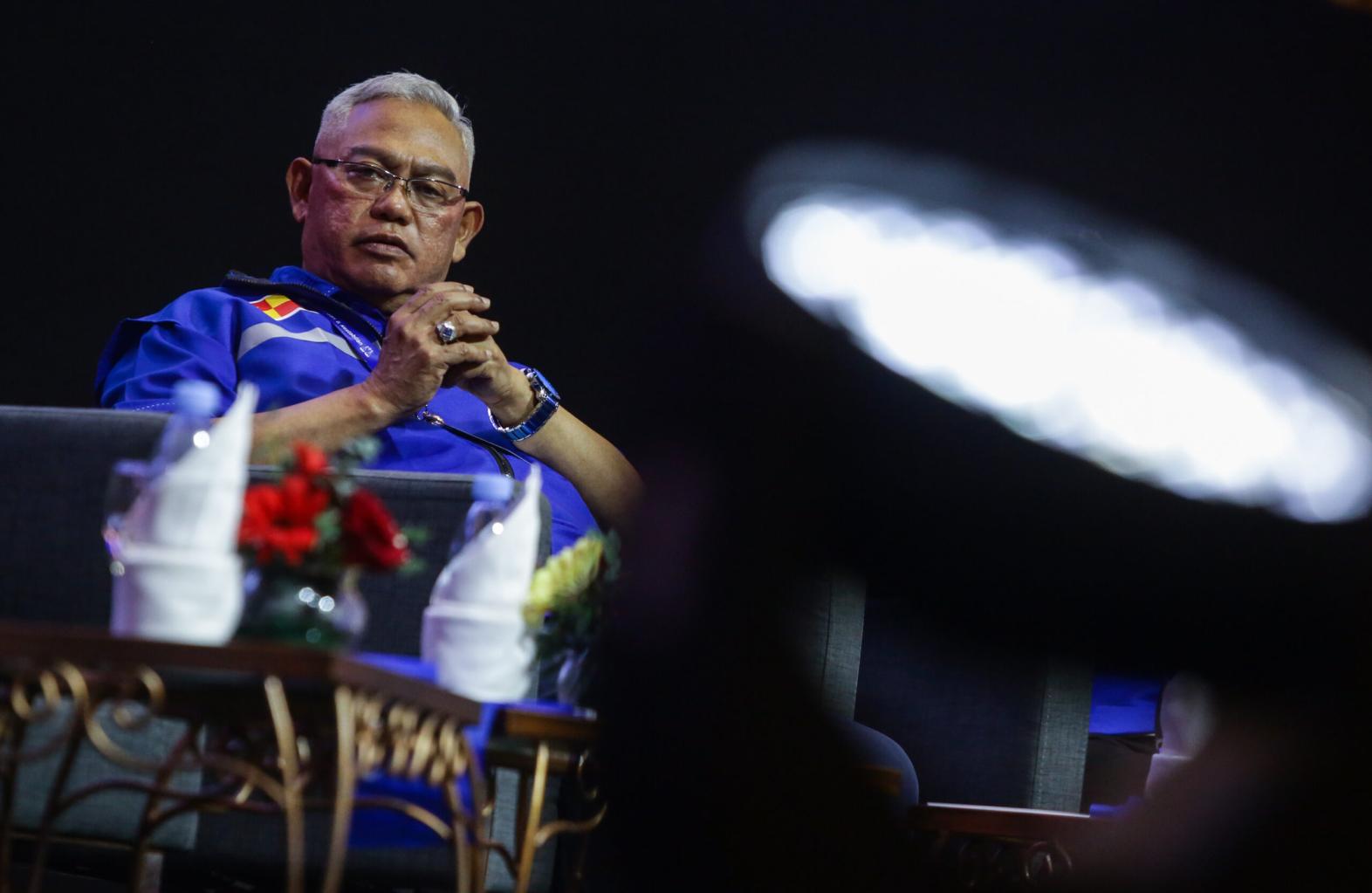 Noh Omar pula desak Zahid letak jawatan, cadang orang baru urus UMNO