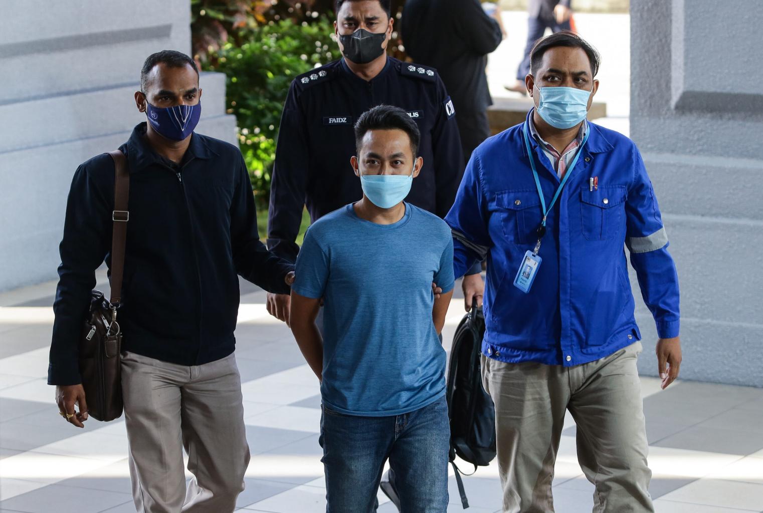 Bekas calon bebas PRU-14 didakwa buat video jelik PM, UMNO