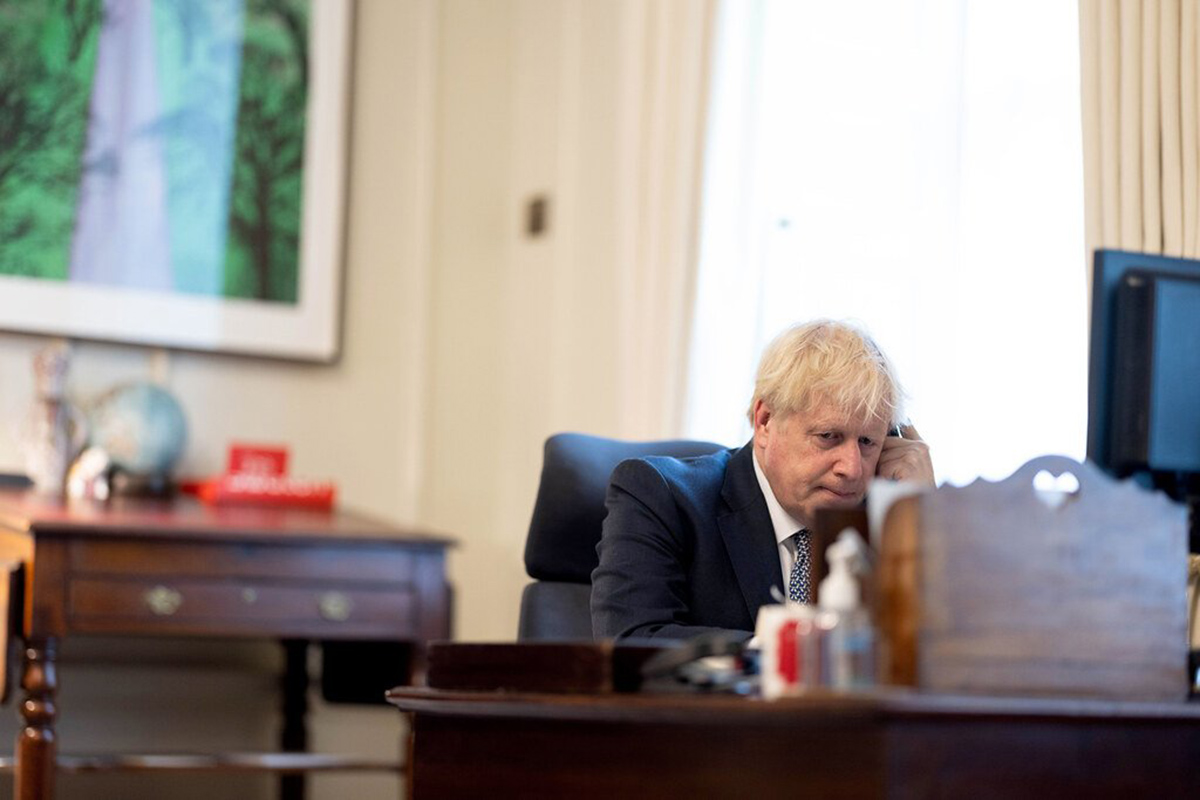 Boris Johnson letak jawatan dalam parti, kekal PM Britain