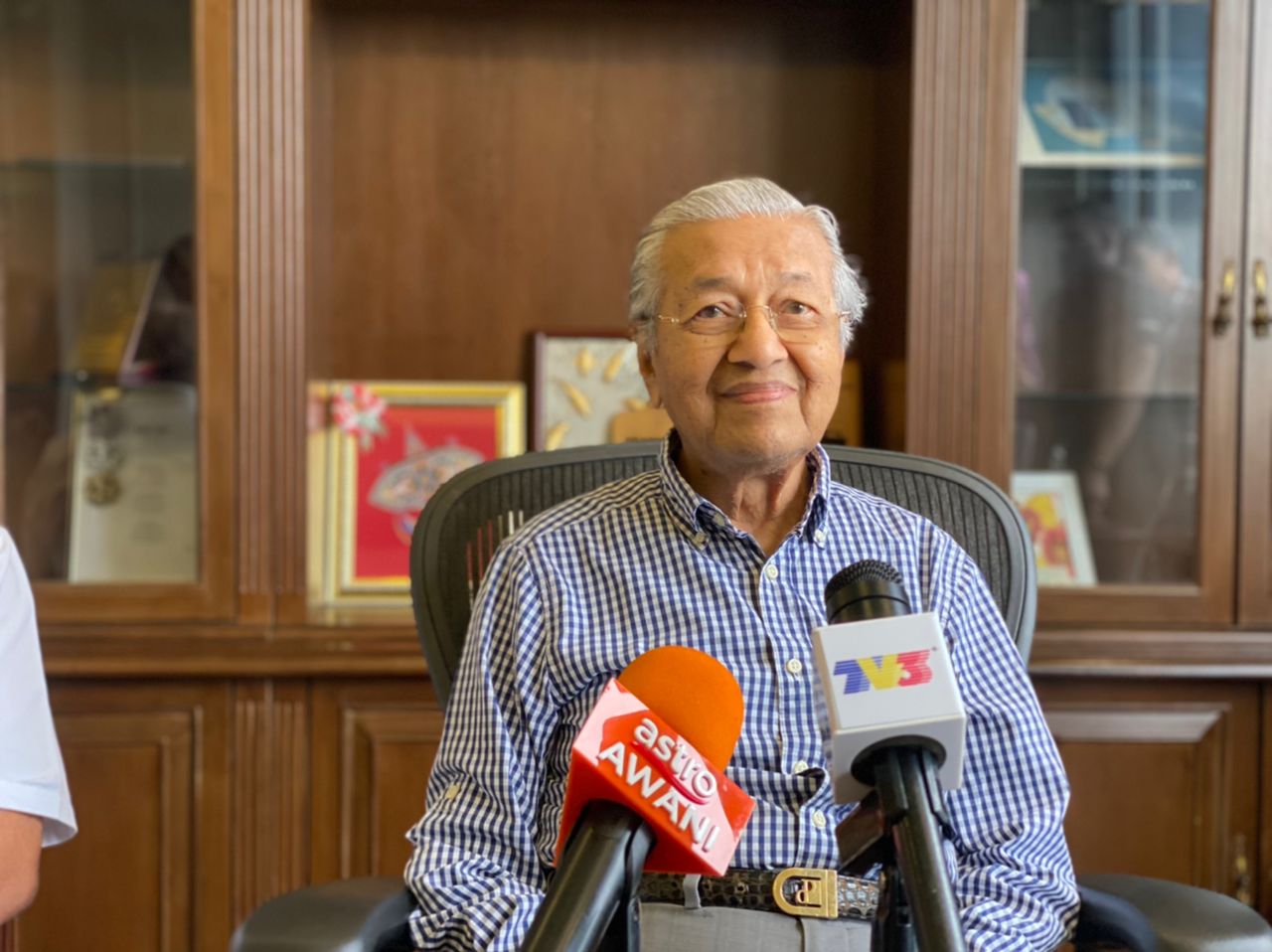 Orang muda kurang pengalaman pimpin negara ke tahap lebih baik – Dr M