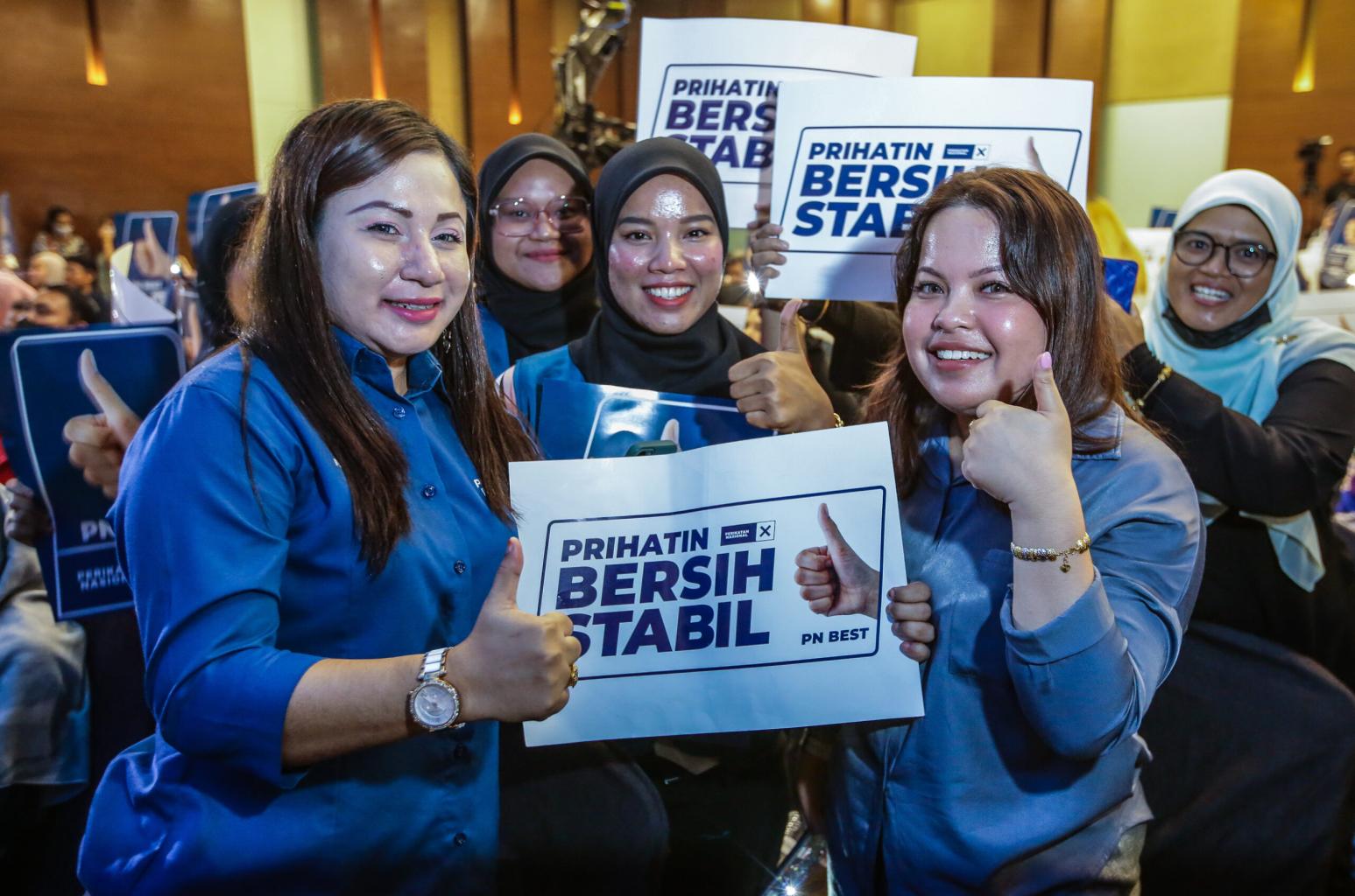 Apakah kerajaan PH-BN ‘putus asa’ dengan pengundi Melayu?