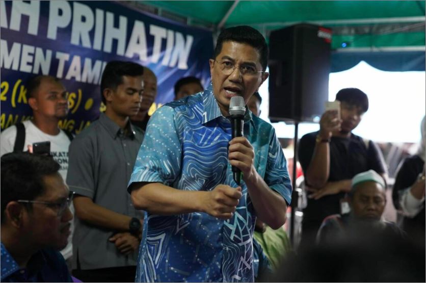 Azmin persoal kenapa hanya pemimpin Bersatu jadi sasaran siasatan?