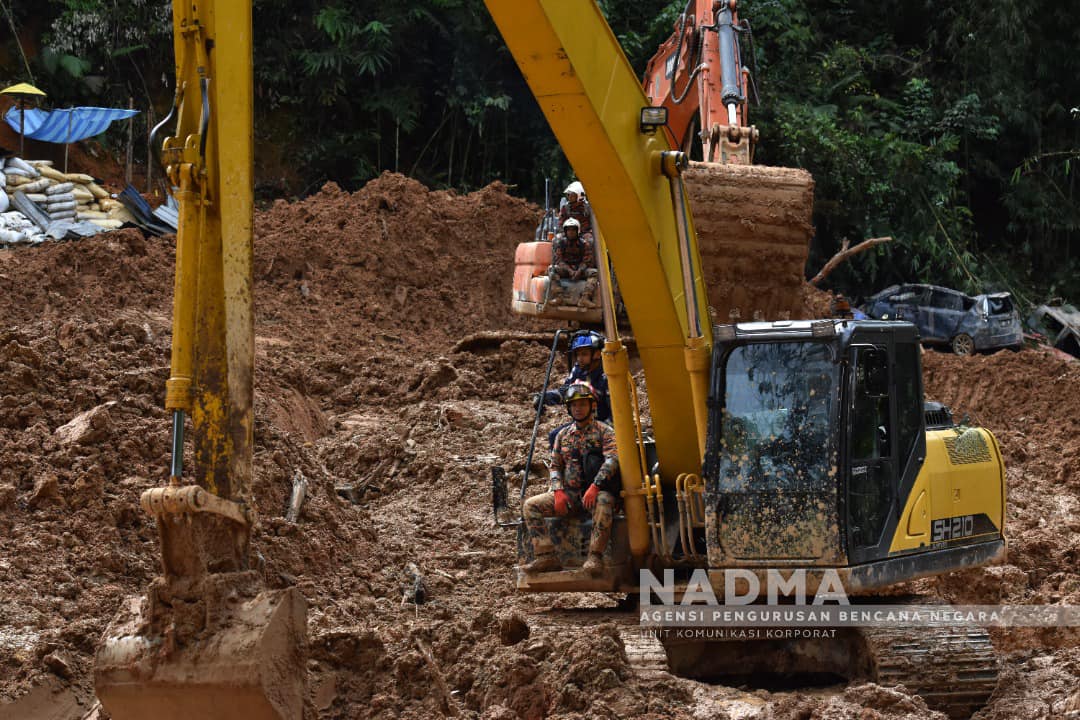 Tanah runtuh: Operasi SAR diteruskan kesan tujuh lagi mangsa