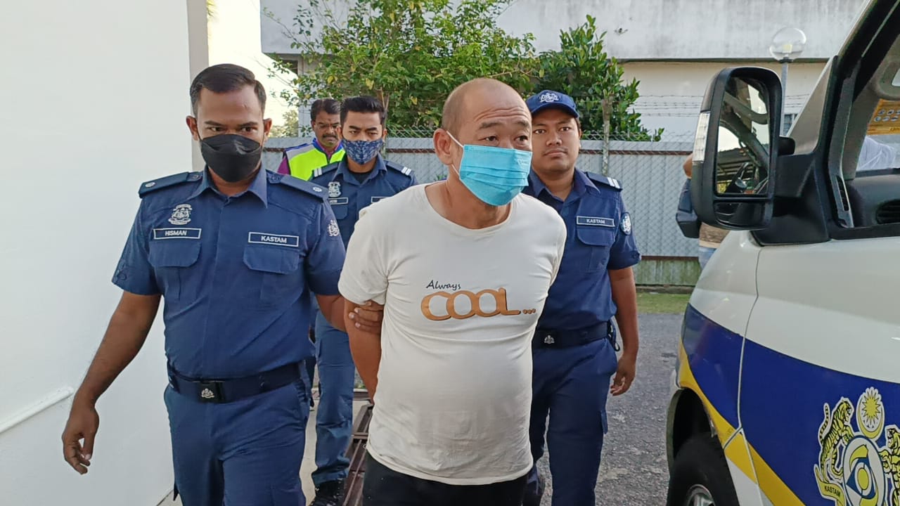 Pemilik bengkel kenderaan dituduh edar ganjar 35.5 kg