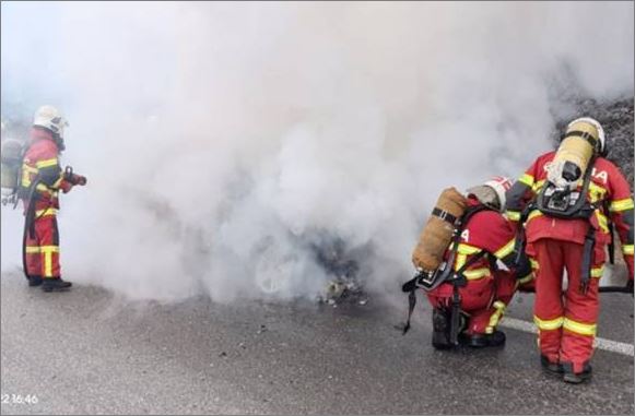 Lebuh raya PLUS sesak 17 km kereta terbakar