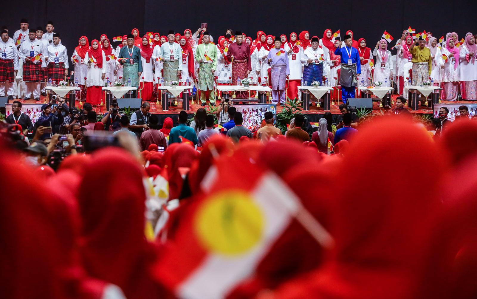 Tok Mat berterus-terang pendirian UMNO mengenai DAP kepada perwakilan