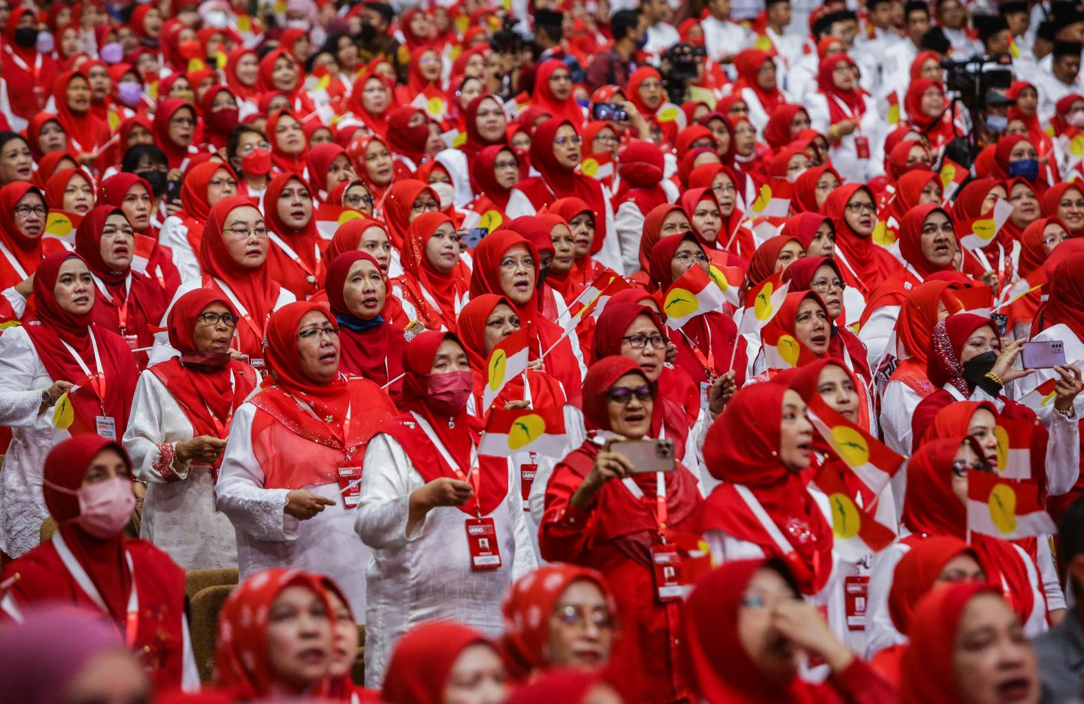 Remaja tak matang, wakil Wanita UMNO gesa umur pengundi dinaikkan ke 23 tahun