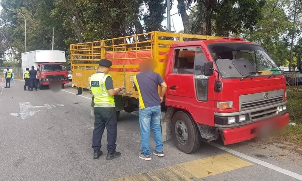 53 kenderaan disaman kurang tiga jam operasi JPJ