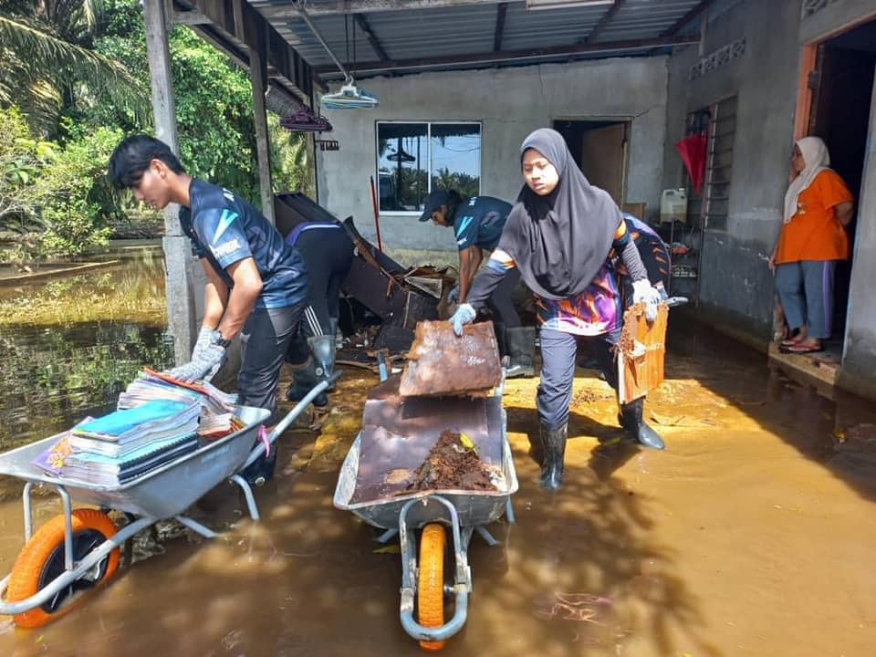 Projek tebatan banjir disegerakan untuk kurangkan impak bencana – Anwar