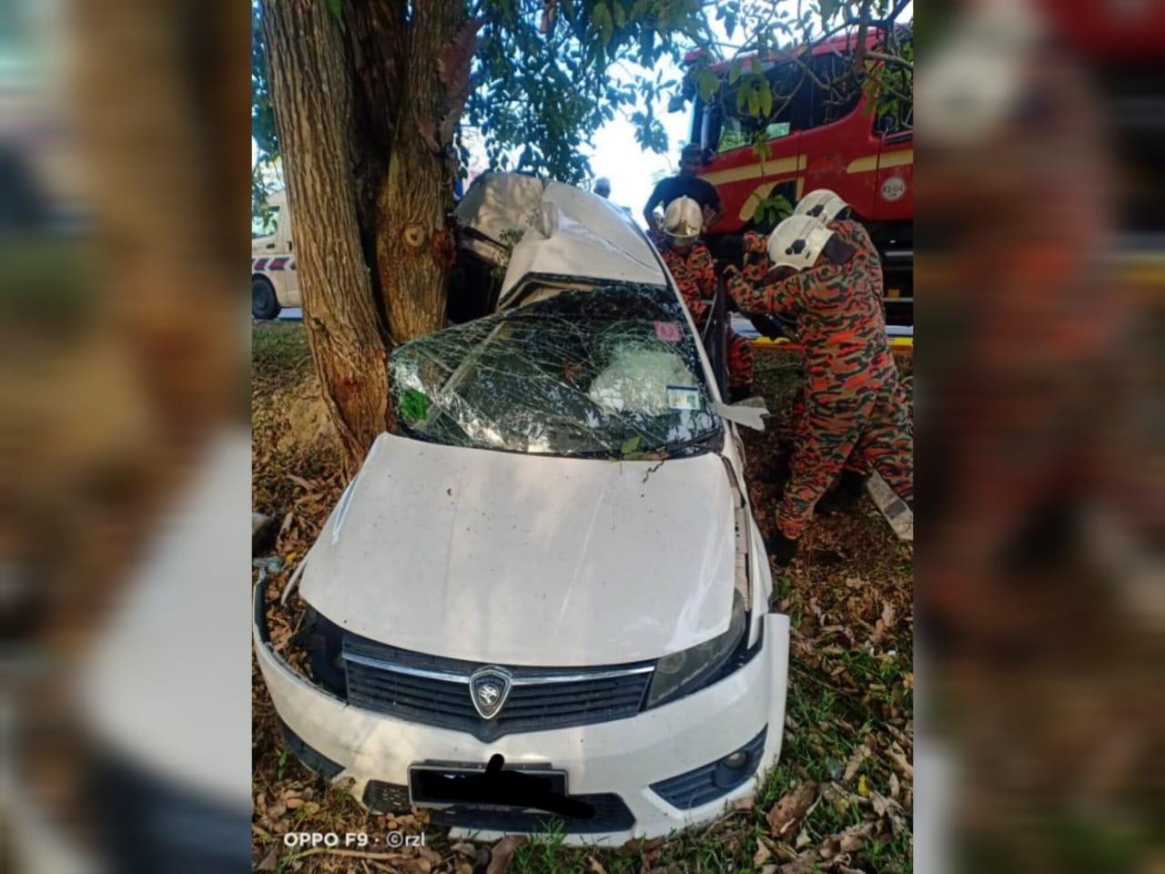 Suami isteri maut kereta berlanggar dengan lori