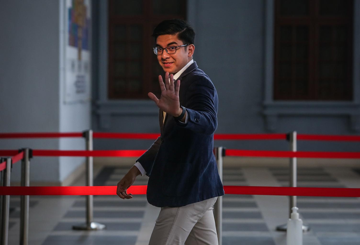 Mahkamah benar pulang sementara pasport Syed Saddiq