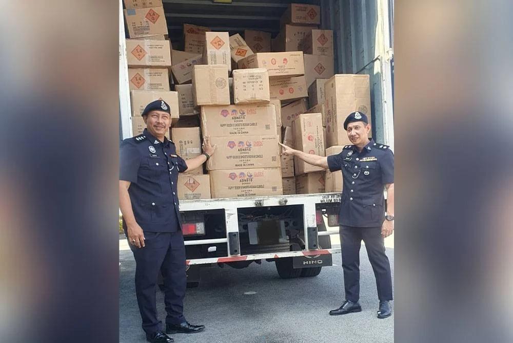 Serbuan di stor:4 lelaki diberkas, mercun RM1 juta dirampas