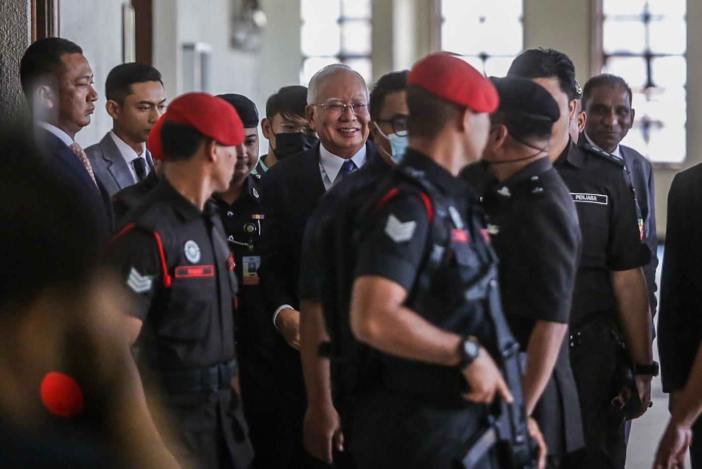 Najib minta dibebaskan jika hakim tarik diri kes 1MDB