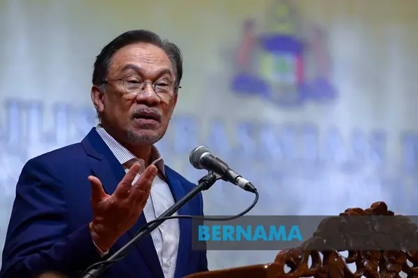 Jatuhkan kerajaan… kenapa Anwar resah?