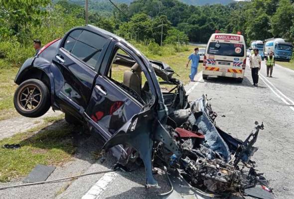 Kemalangan : Suami isteri maut di Gerik, tiga beradik terbunuh di Pekan