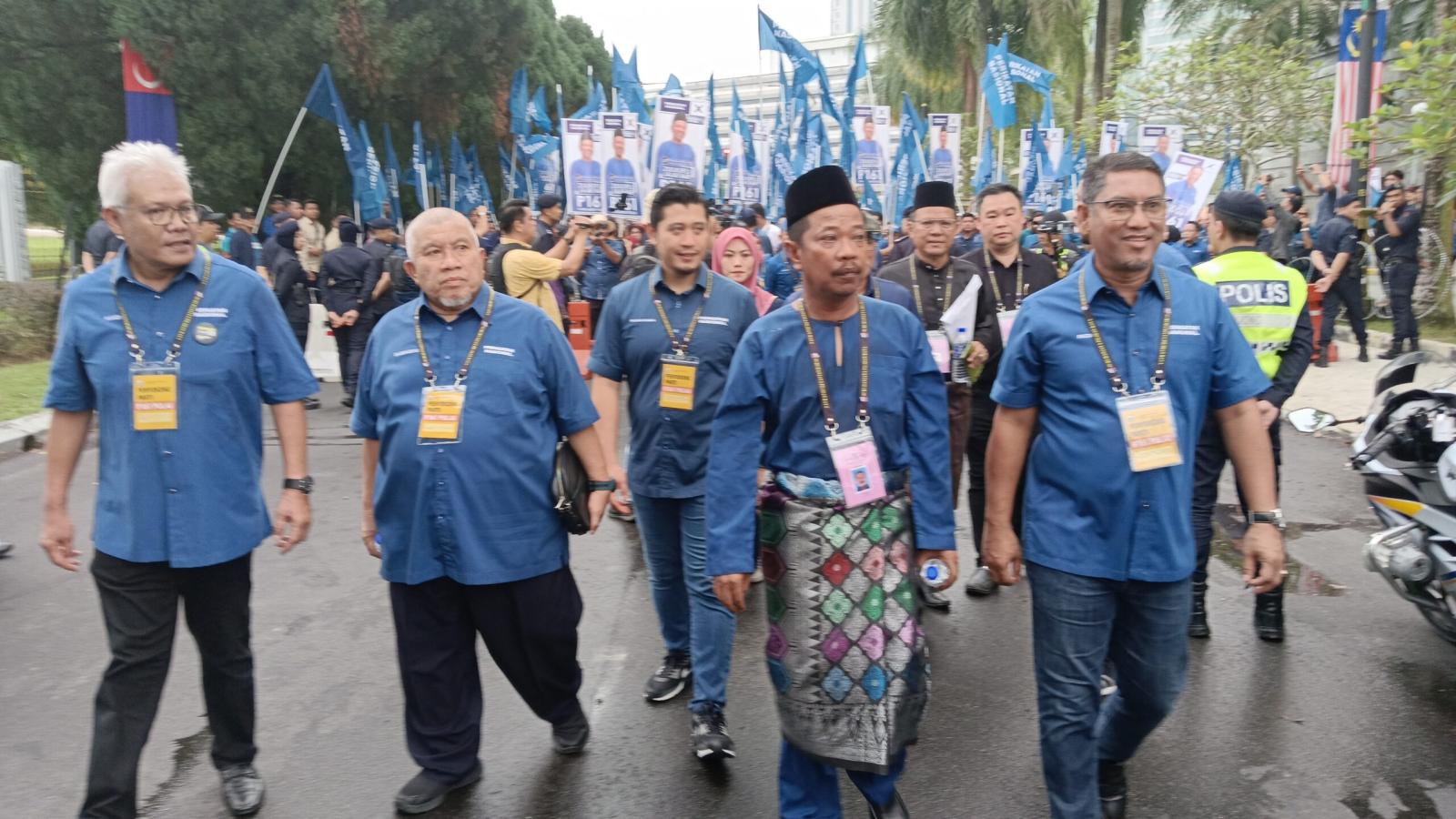 PRK:Calon PN Pulai dekati seramai mungkin pengundi, cari penyelesaian masalah rakyat